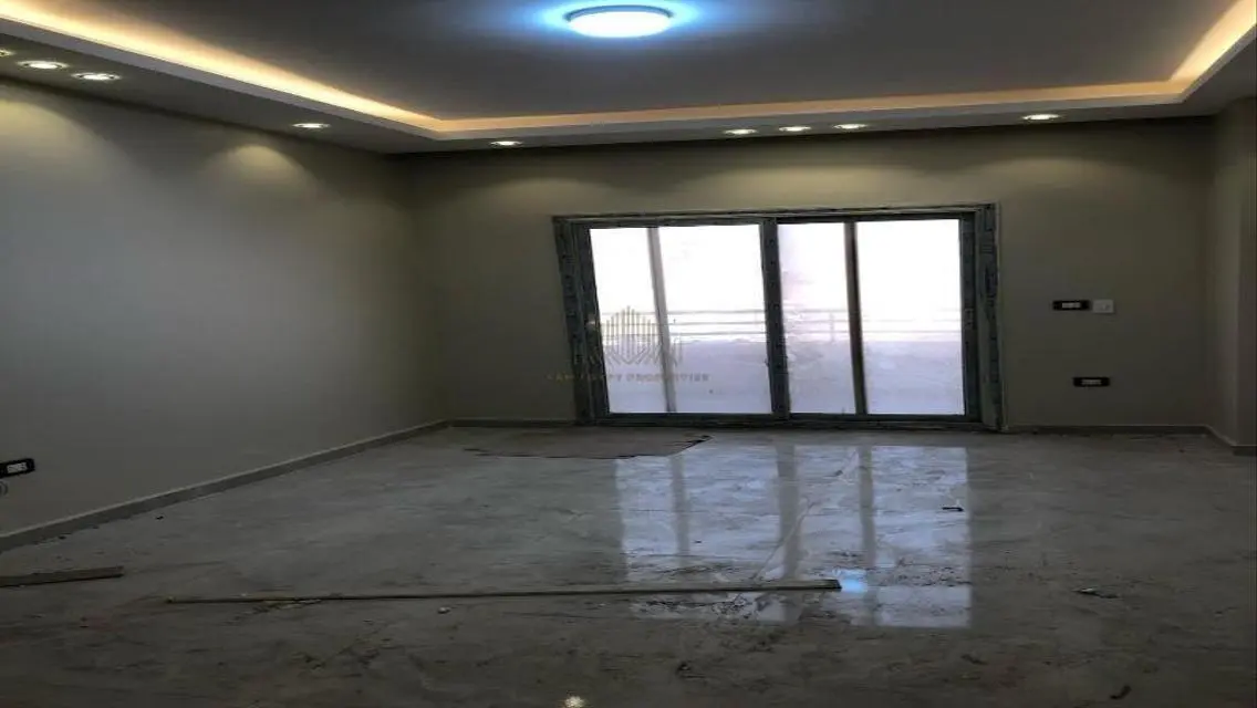 2 Min from agora mall, 5 Min from golden square