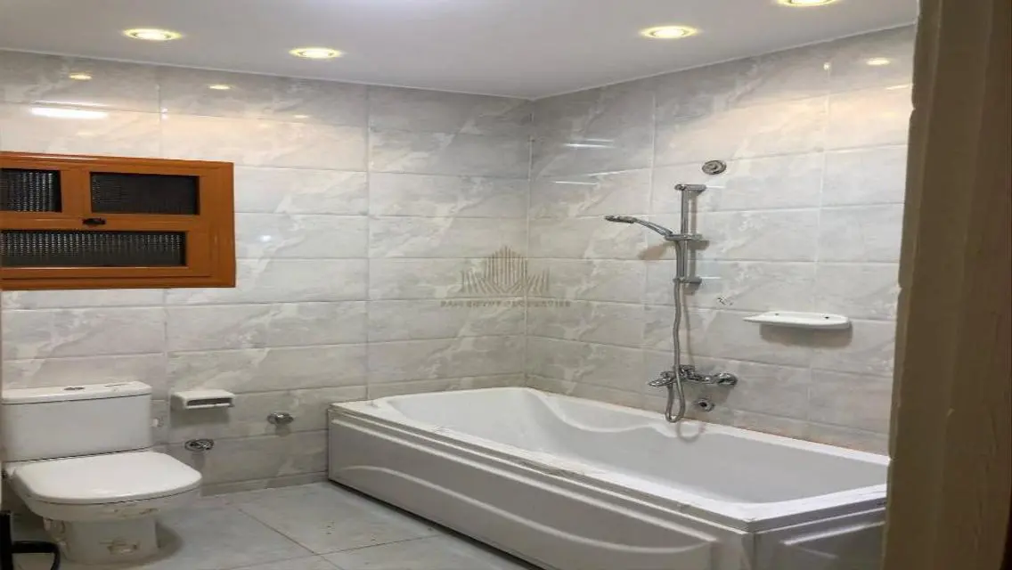 2 Min from agora mall, 5 Min from golden square