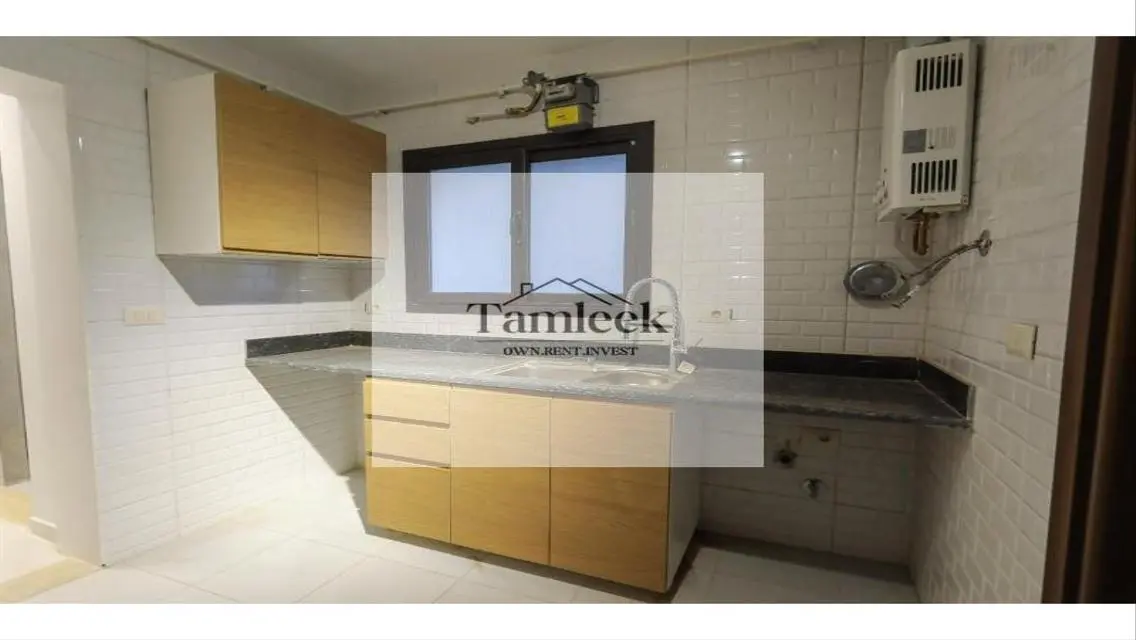 شقة اول سكن للايجار في six west سوديك وست