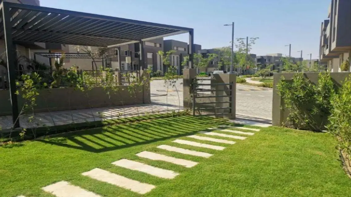 For sale Twinhouse ready to move next to Allegria