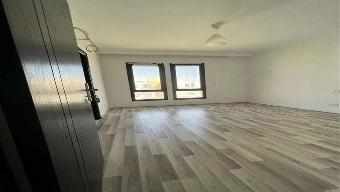 Finished apartment ready to move in  Beverly Hills