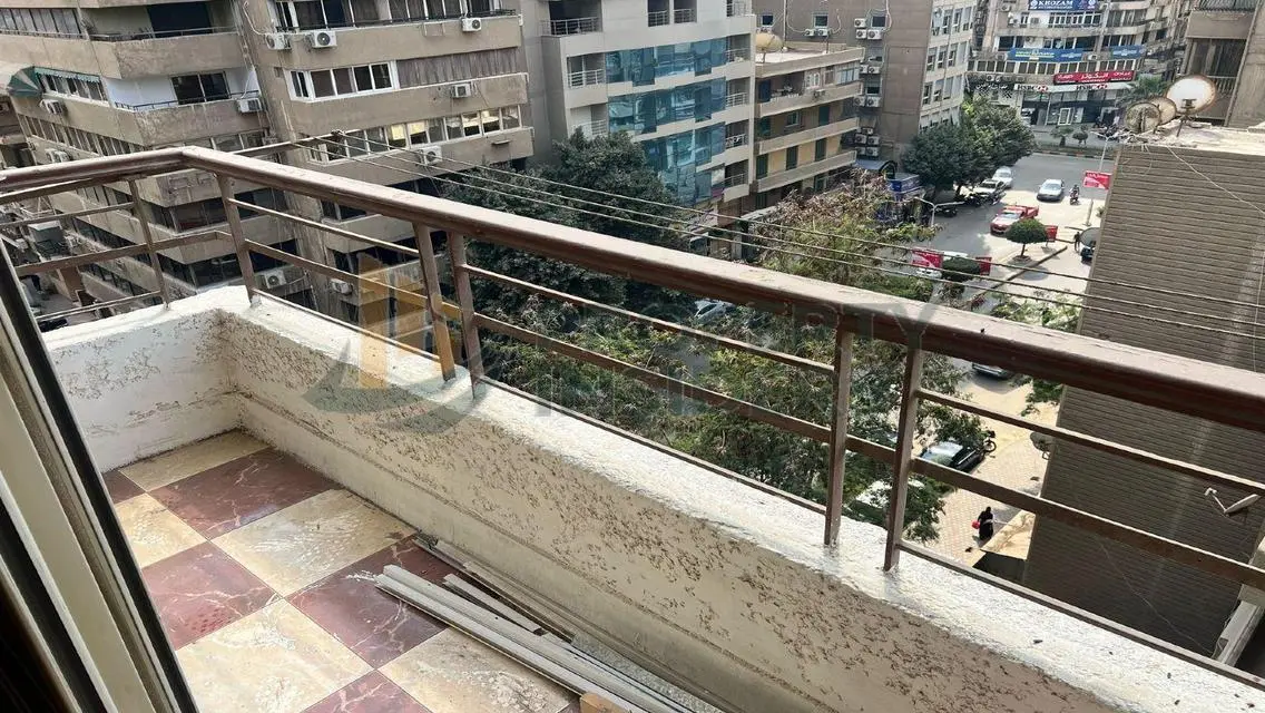 مقر إداري 260م سوبر لوكس للإيجار بالدقي شارع مصدق