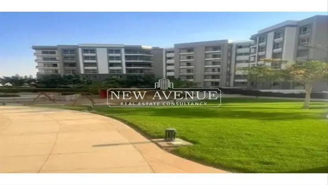 Villa standalone for sale in Hyde Park New Cairo
