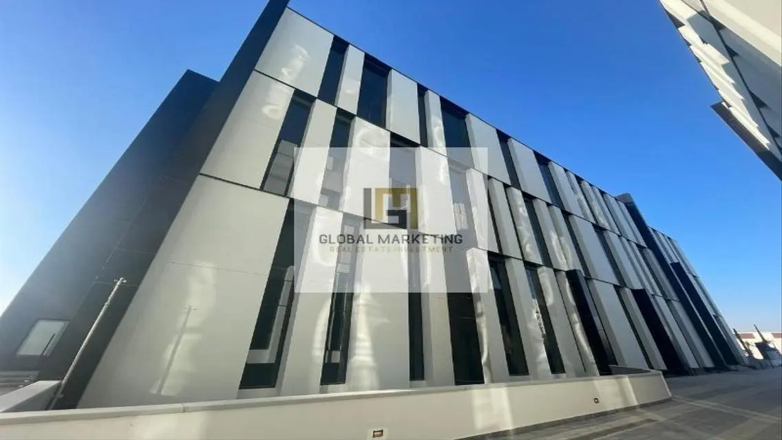 Building 7000m for rent in Hyde Park