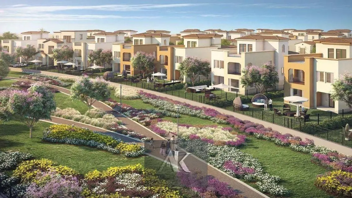 Special Twin House 320m For Sale in Mivida