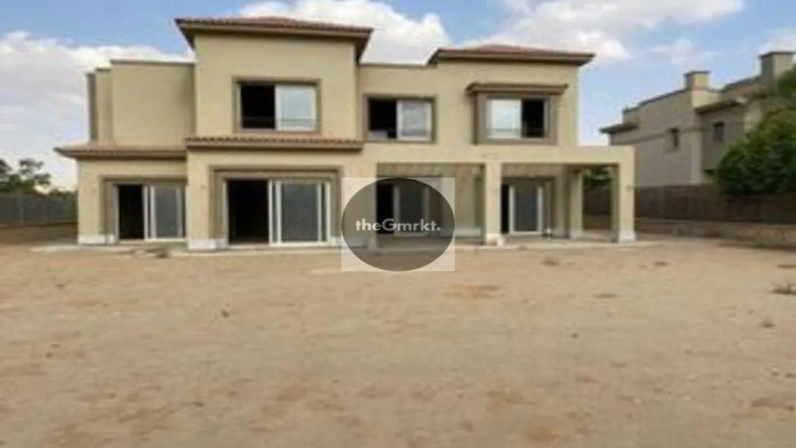 Villa Overlooking landscape Palm Hills Katameya 1