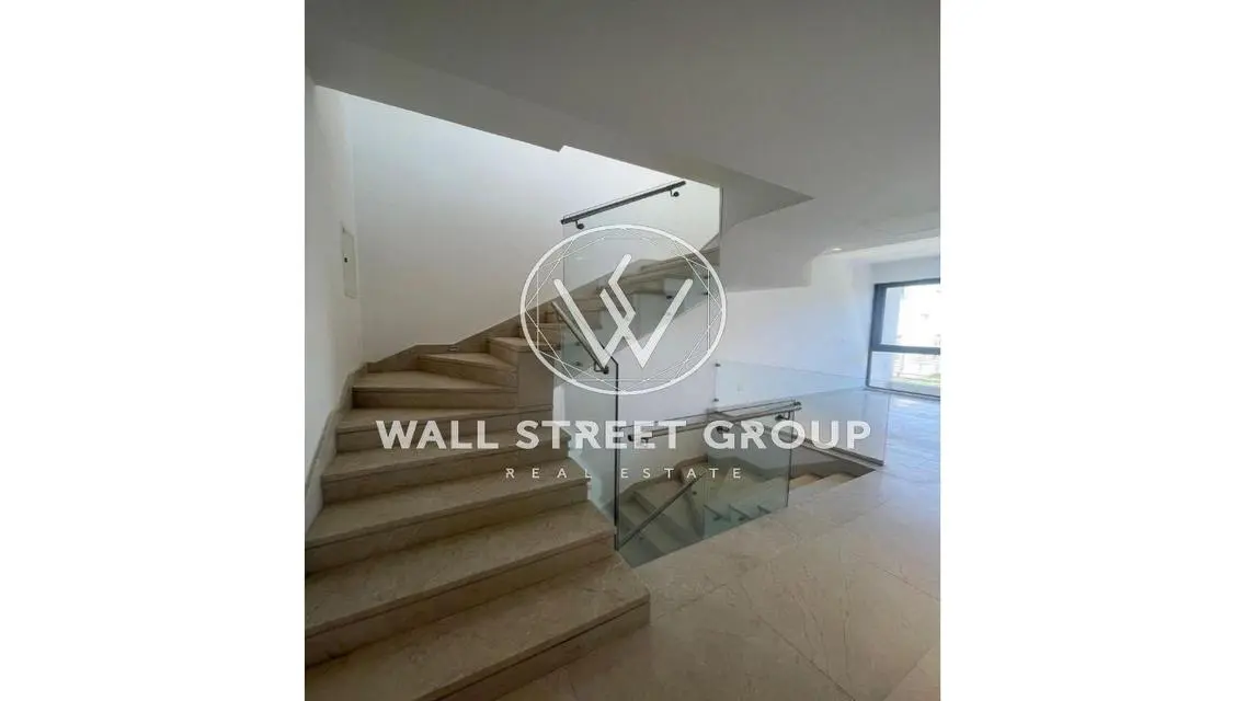 Town House For rent in Fifth Square Compound