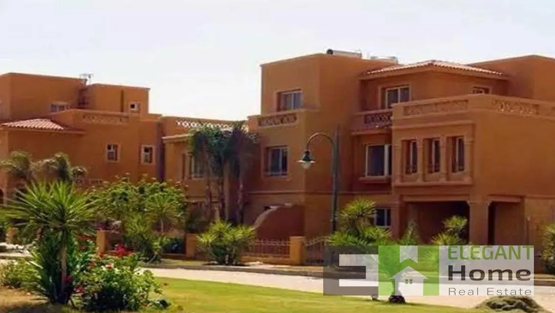 ارقي فيلا مستقله بحمام سباحه خاص إيجار في بلاجيو