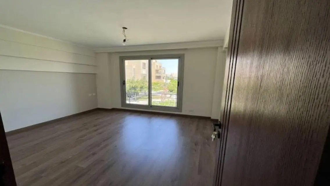 CHALET FULLY FINISHED BY PALM HILLS OVER 10 YEARS