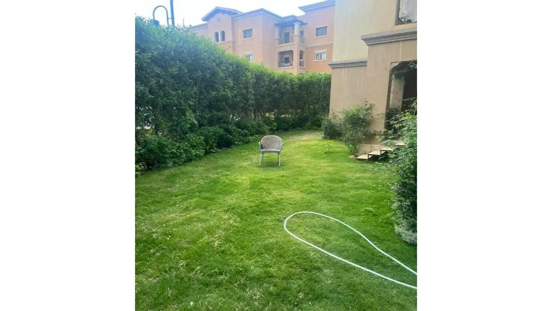 Luxury Apartment with Private Garden and Shared Gym in the Heart of the City