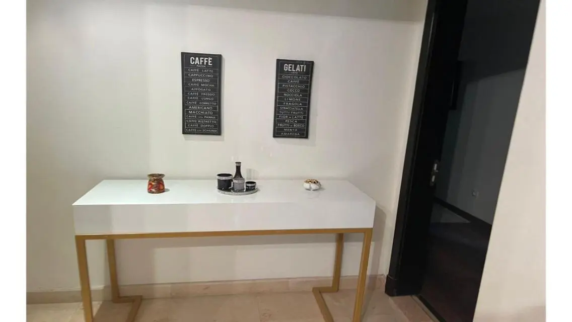 Luxury Apartment with Private Garden and Shared Gym in the Heart of the City