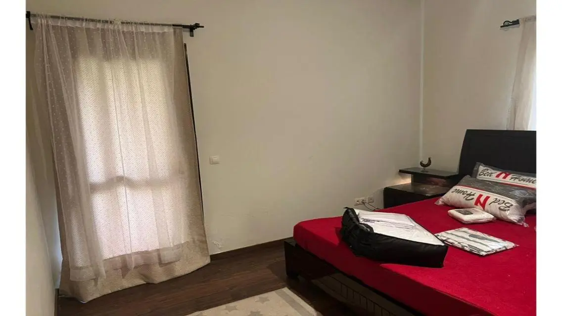 Luxury Apartment with Private Garden and Shared Gym in the Heart of the City