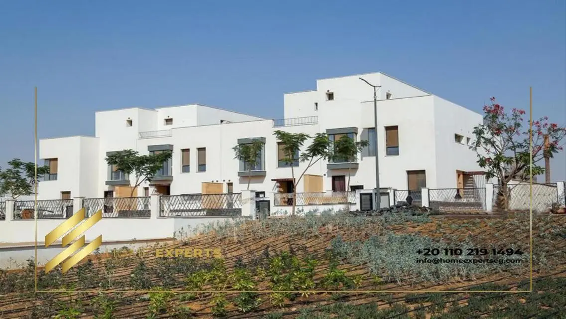 شقة فاخرة للبيع مع إطلالة مميزة