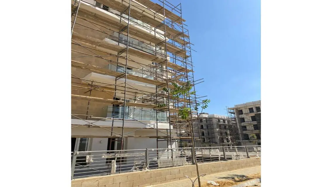 For sale, a ground floor apartment with a garden