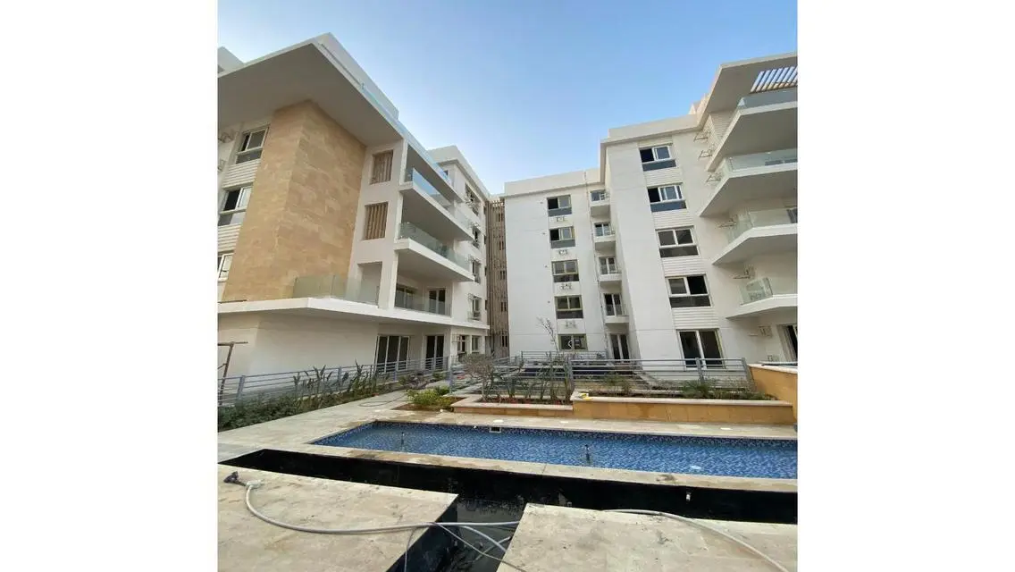 For sale, a ground floor apartment with a garden
