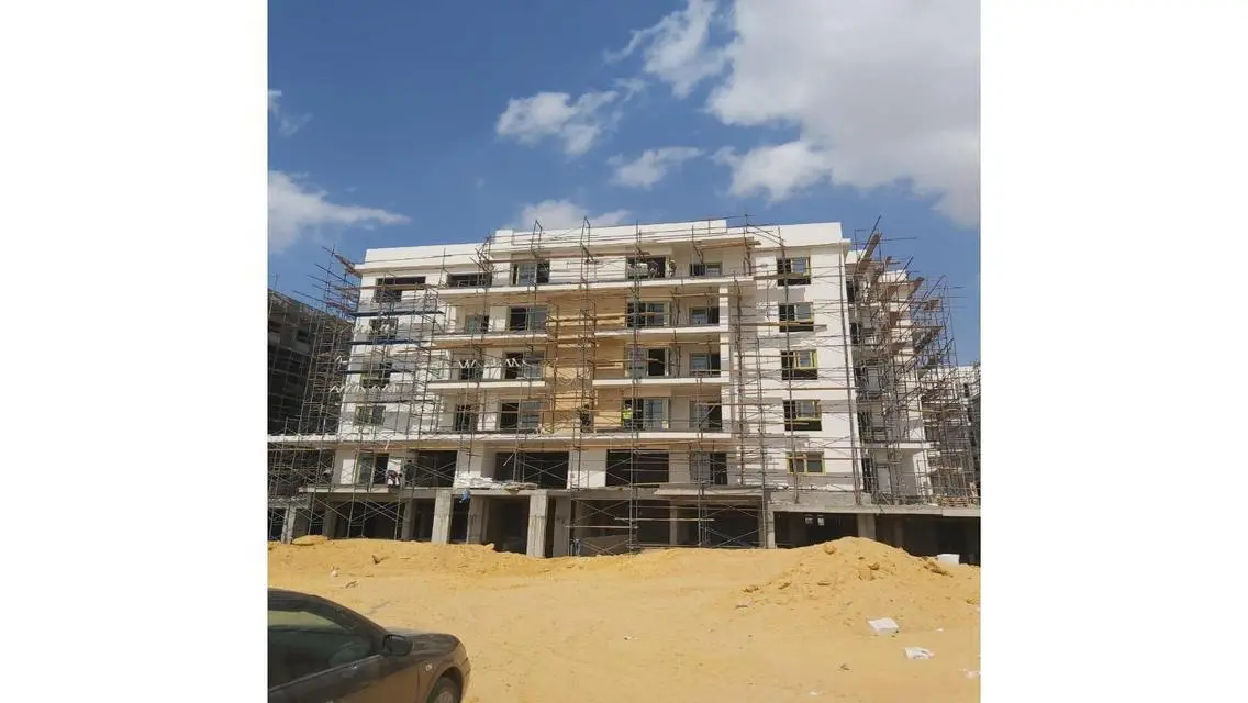 For sale, a ground floor apartment with a garden