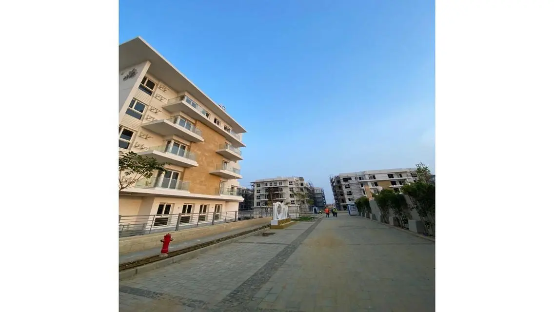 For sale, a ground floor apartment with a garden