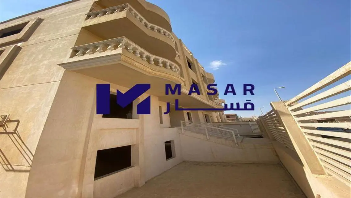 فيلا للبيع في القاهره الجديده في موقع مميز