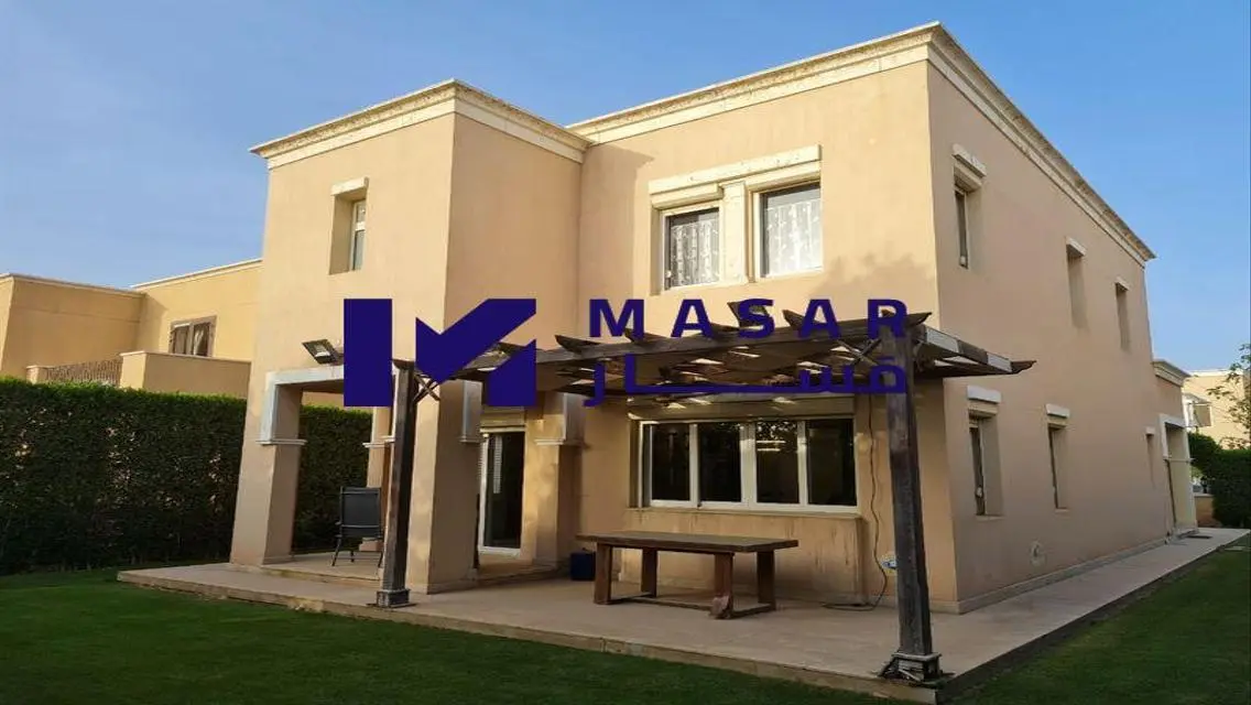 Villa for sale in a very special place, New Cairo