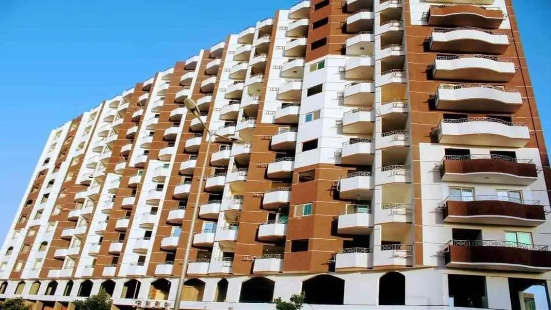 شقة للبيع في كمبوند الياسمين بجوار المهندسين والكو