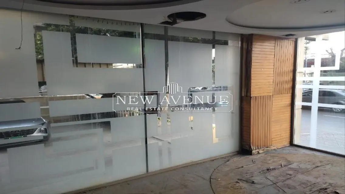 Retail For rent 1200 sqm direct on Nile river