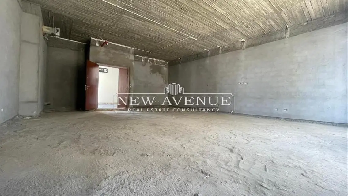 Office 182m for Rent in District 5 | New Cairo