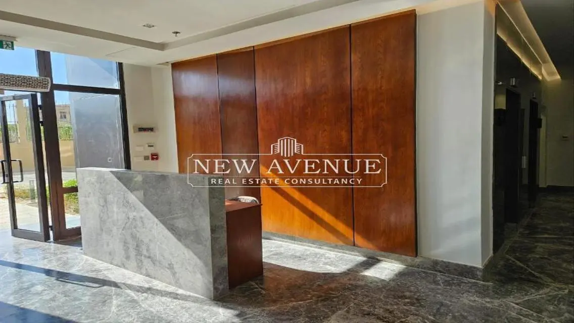 Office 182m for Rent in District 5 | New Cairo