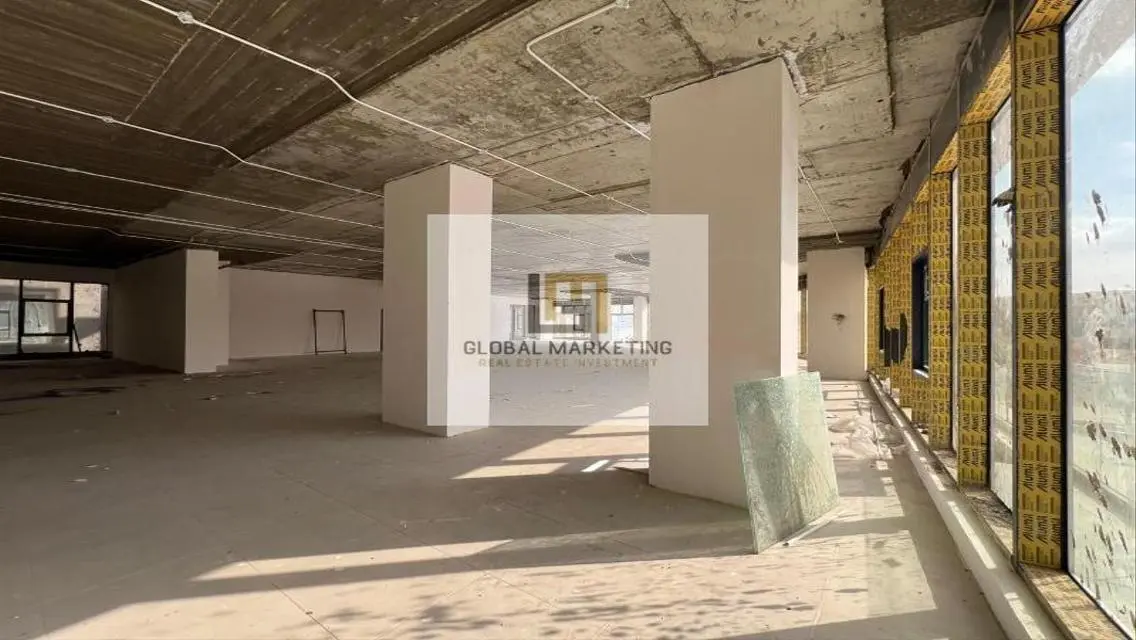 Excellent Apartment for Sale - 3500 Square Meters - Special Offer