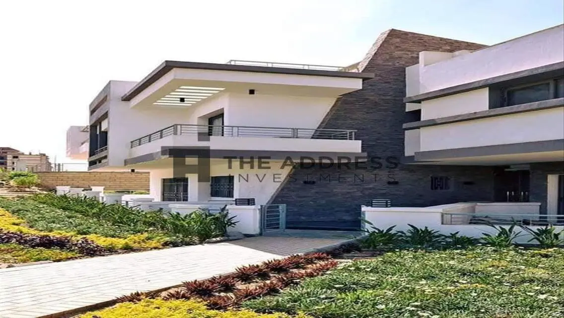Townhouse + private garden 10% installments 7 yrs