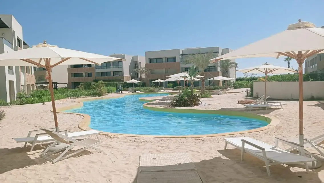 شاليه في ازها السخنة للبيع 