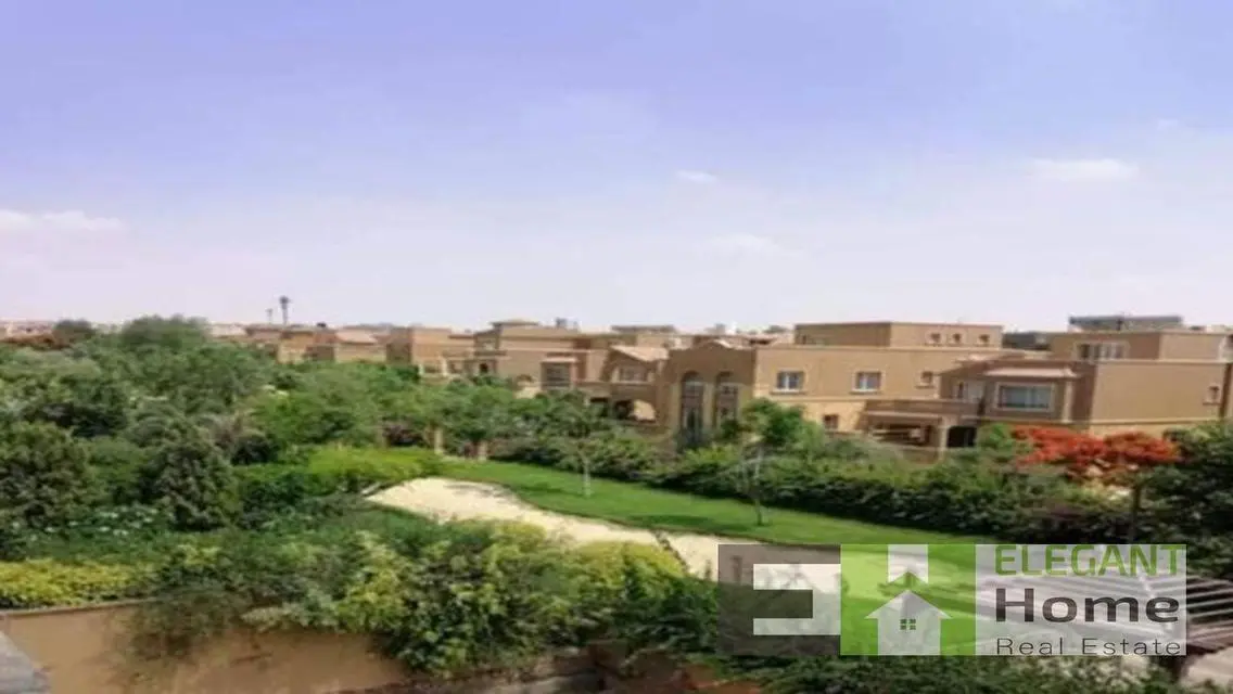 Prime location Twin house for rent in Bellagio