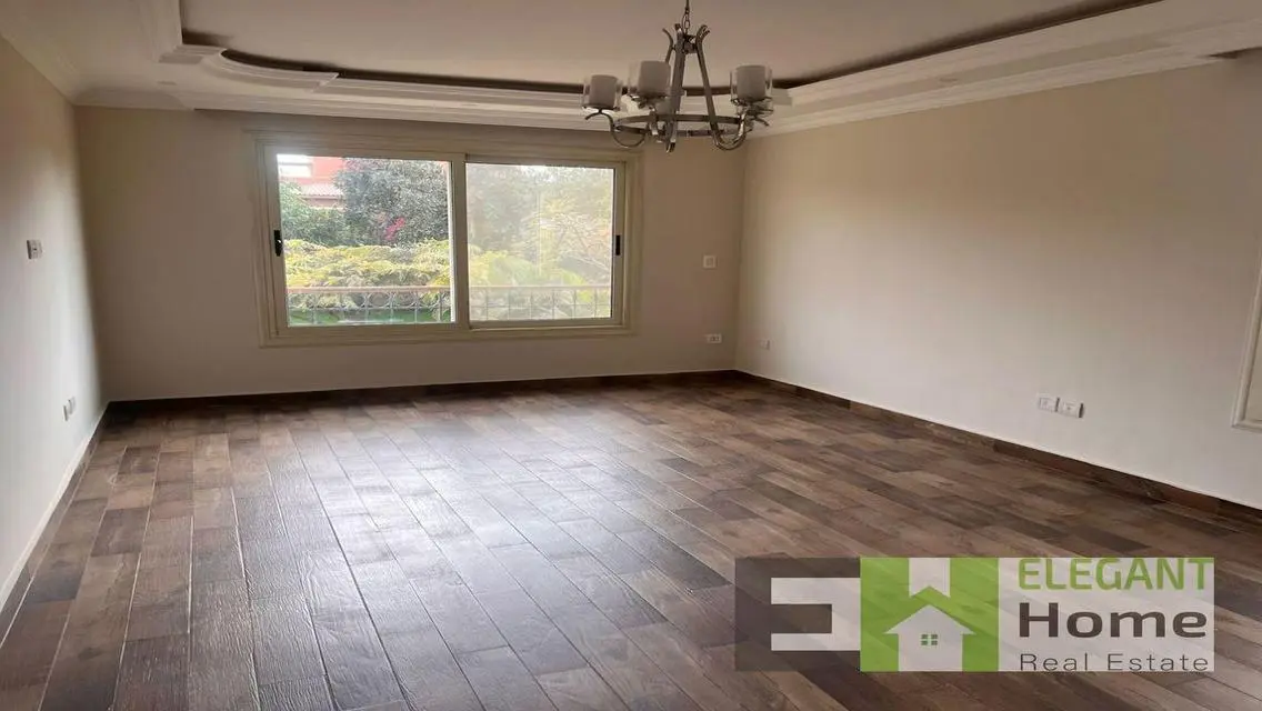 Prime location Twin house for rent in Bellagio
