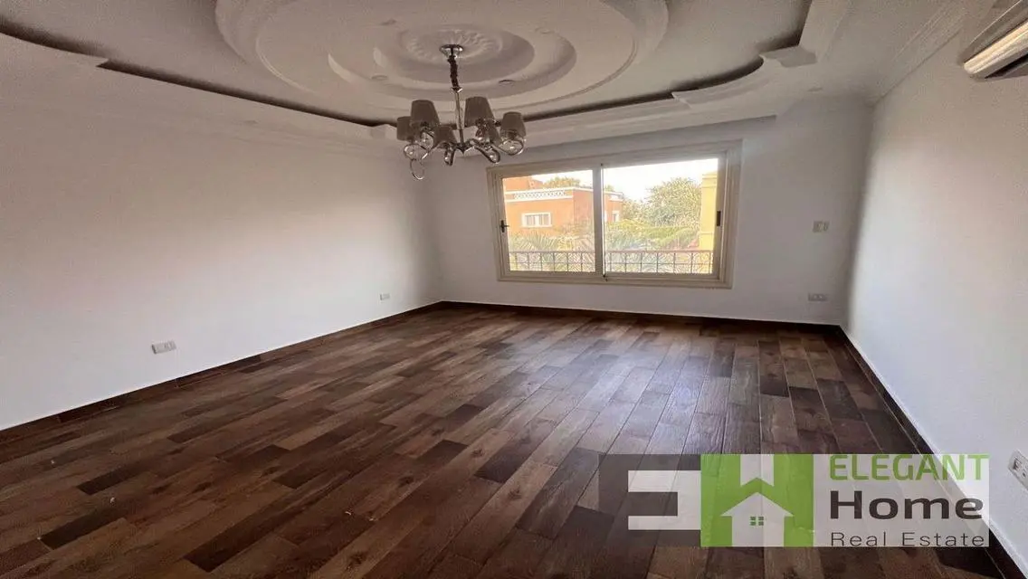 Prime location Twin house for rent in Bellagio