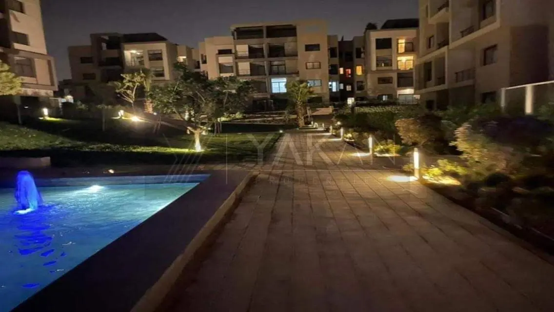 بنتهاوس للبيع في المراسم متشطب بالتكيفات والمطبخ