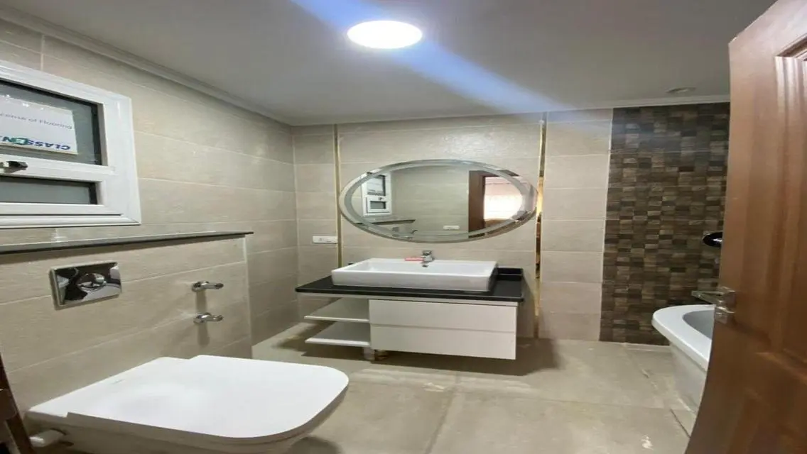 APARTMENT FOR RENT AT THE SQUARE