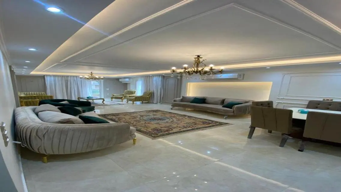 APARTMENT FOR RENT AT THE SQUARE