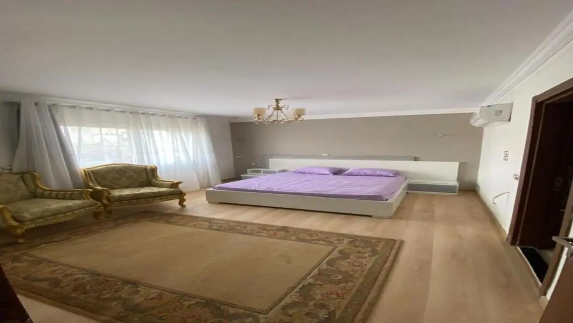 APARTMENT FOR RENT AT THE SQUARE
