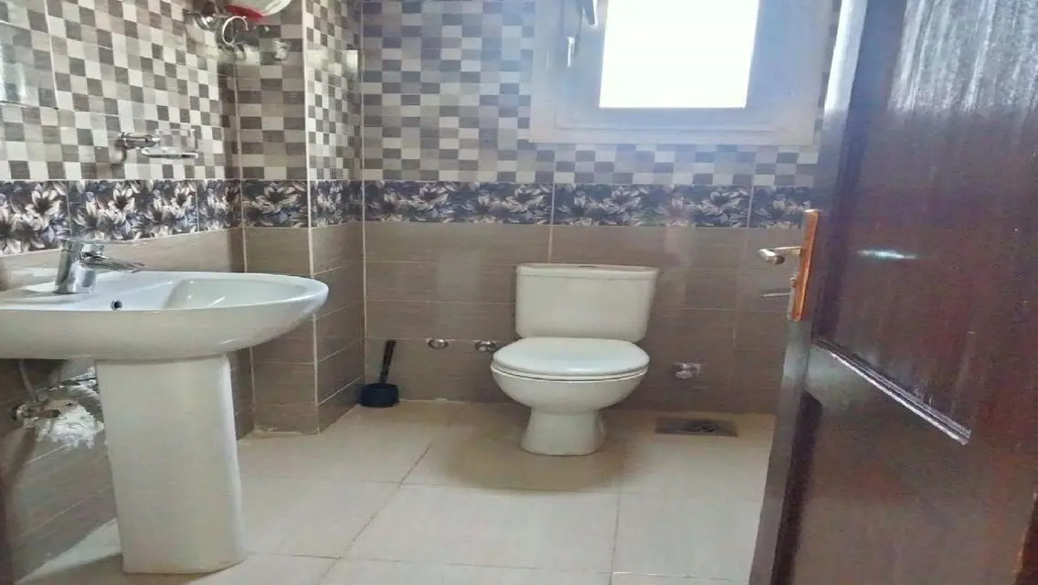 استوديو مفروش للإيجار في أول سكن