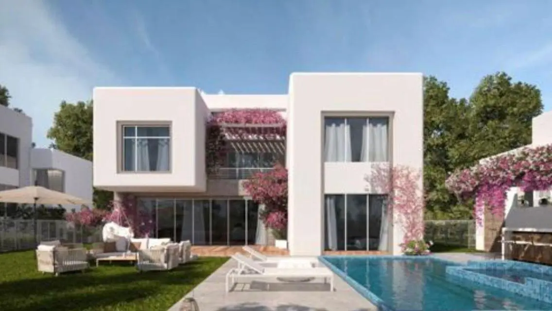 For sale, a townhouse with ACs in Seazen