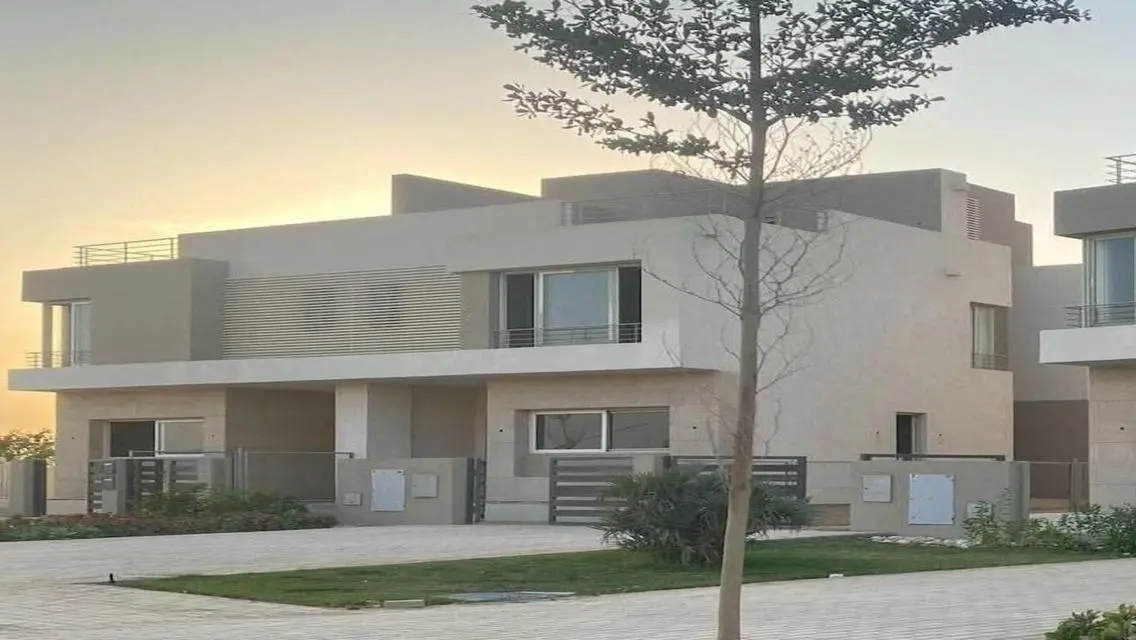 تاون هاوس استلام فوري ريسيل في ذا كروان بسعر مغري