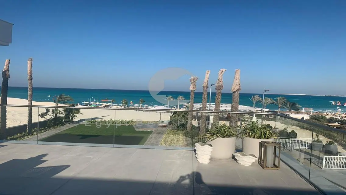 شاليه تشطيب كامل بالتكيفات إستلام فورى بموقع مميز