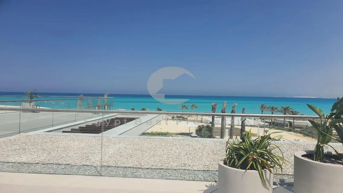 شاليه تشطيب كامل بالتكيفات إستلام فورى بموقع مميز
