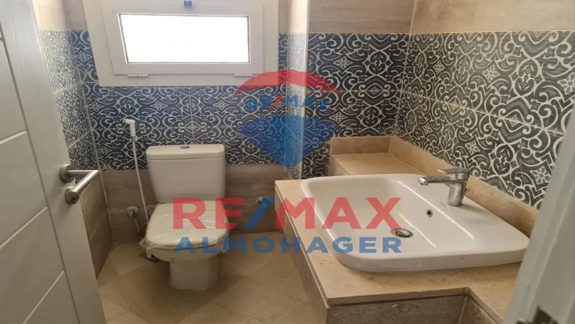 شقة فاخرة للبيع في موقع متميز