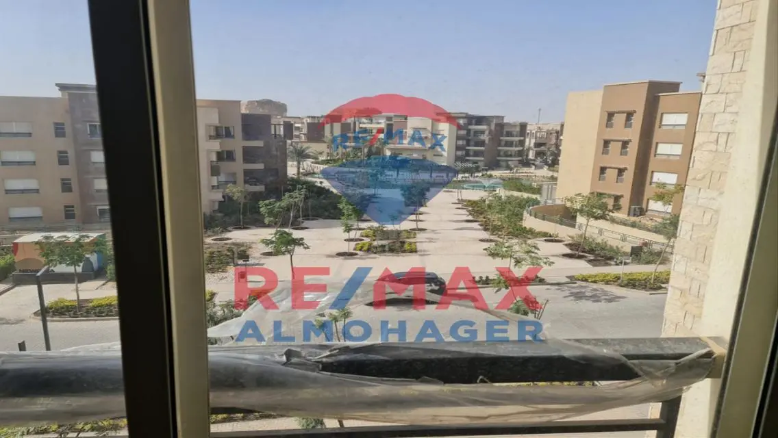 شقة فاخرة للبيع في موقع متميز
