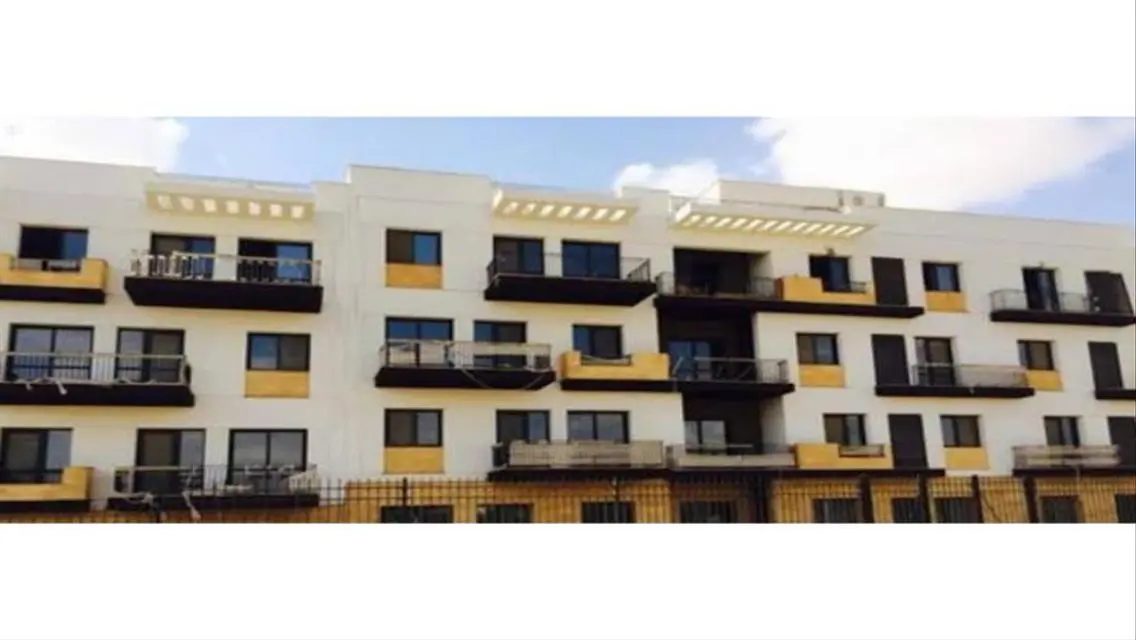Apartment Semi furnished for rent in Westown Compo