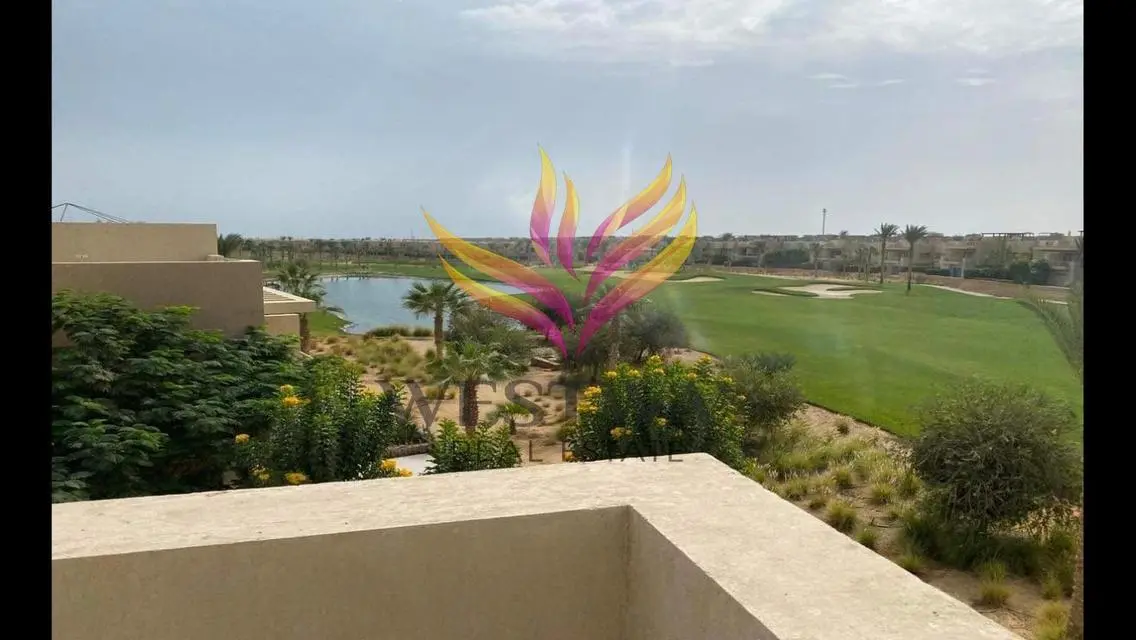 chalet for sale in little venice Ain sokhna 104m