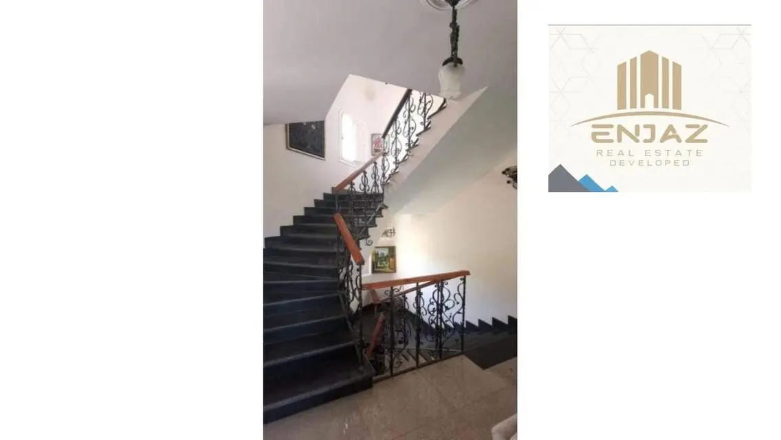 فيلا للبيع باجمل كمبوندات الشروق فى ضاحيه النخيل