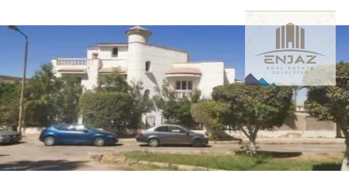 فيلا للبيع باجمل كمبوندات الشروق فى ضاحيه النخيل