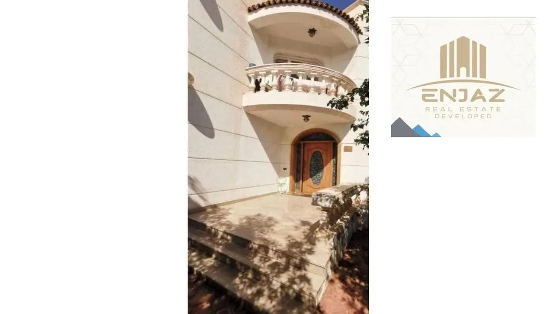 فيلا للبيع باجمل كمبوندات الشروق فى ضاحيه النخيل