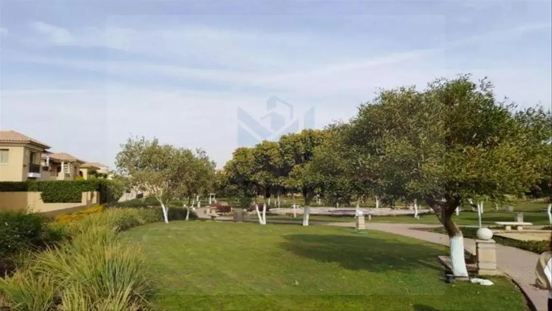 twin house prime location  , hyde park